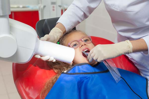 Dental Emergencies: How A Dentist For Kids Can Help